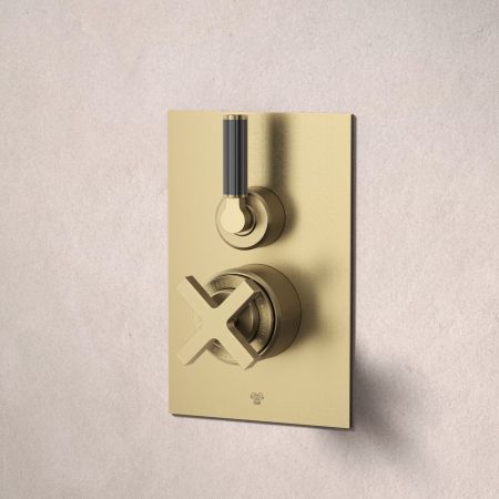 Bayor Single Outler Concealed Shower with 210mm Ceiling Arm & 8" Rose - Black Lever - Brushed Brass