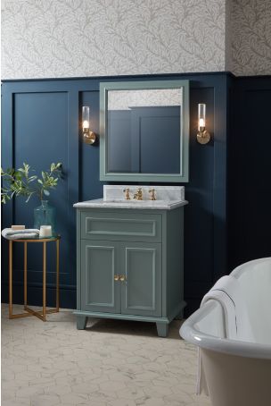 Wytham 697mm Traditional Single Vanity Unit with Doors and Carrara Marble Top