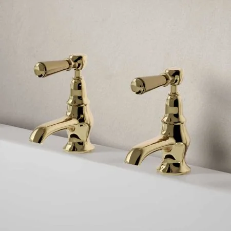 Linton Metal Lever 3/4 BSP Bath Pillar Taps Timeless Brass