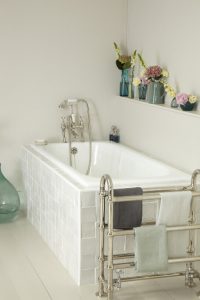 The-Thurlestone-Cast-Iron-Bath (4)
